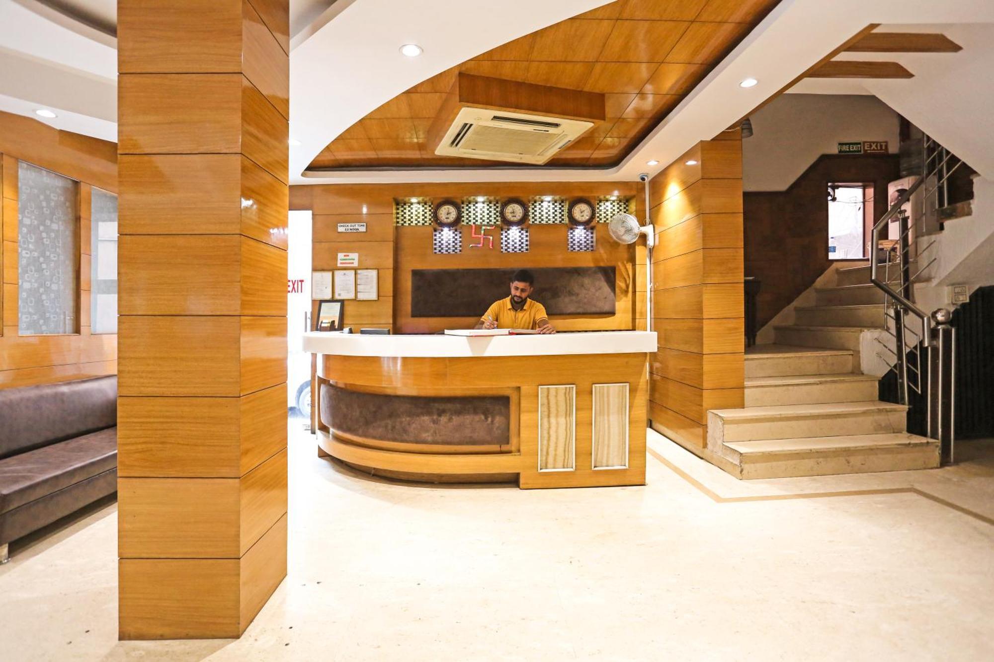 Hotel Silky Palace Near Igi Airportt Nueva Delhi Exterior foto