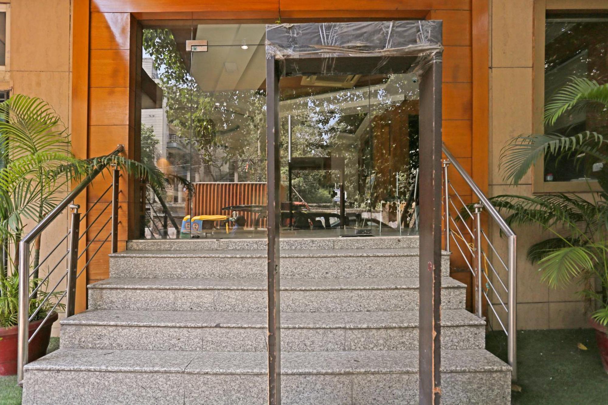 Hotel Silky Palace Near Igi Airportt Nueva Delhi Exterior foto